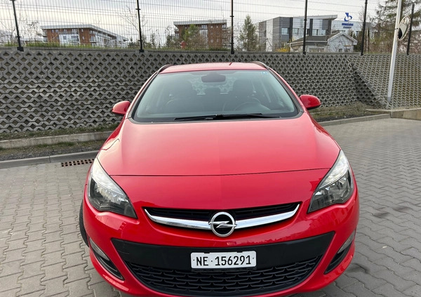 Opel Astra cena 33888 przebieg: 206300, rok produkcji 2015 z Lublin małe 277